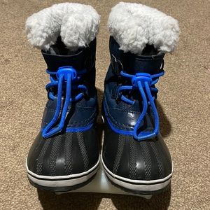 Sorel waterproof snow boot. Size C12.